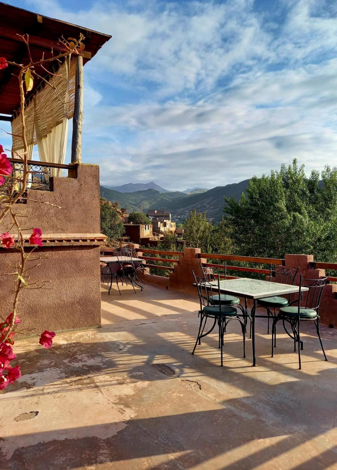 Ourika Timalizene Le Jardin Des Delices Hotel Tamezindert Екстериор снимка