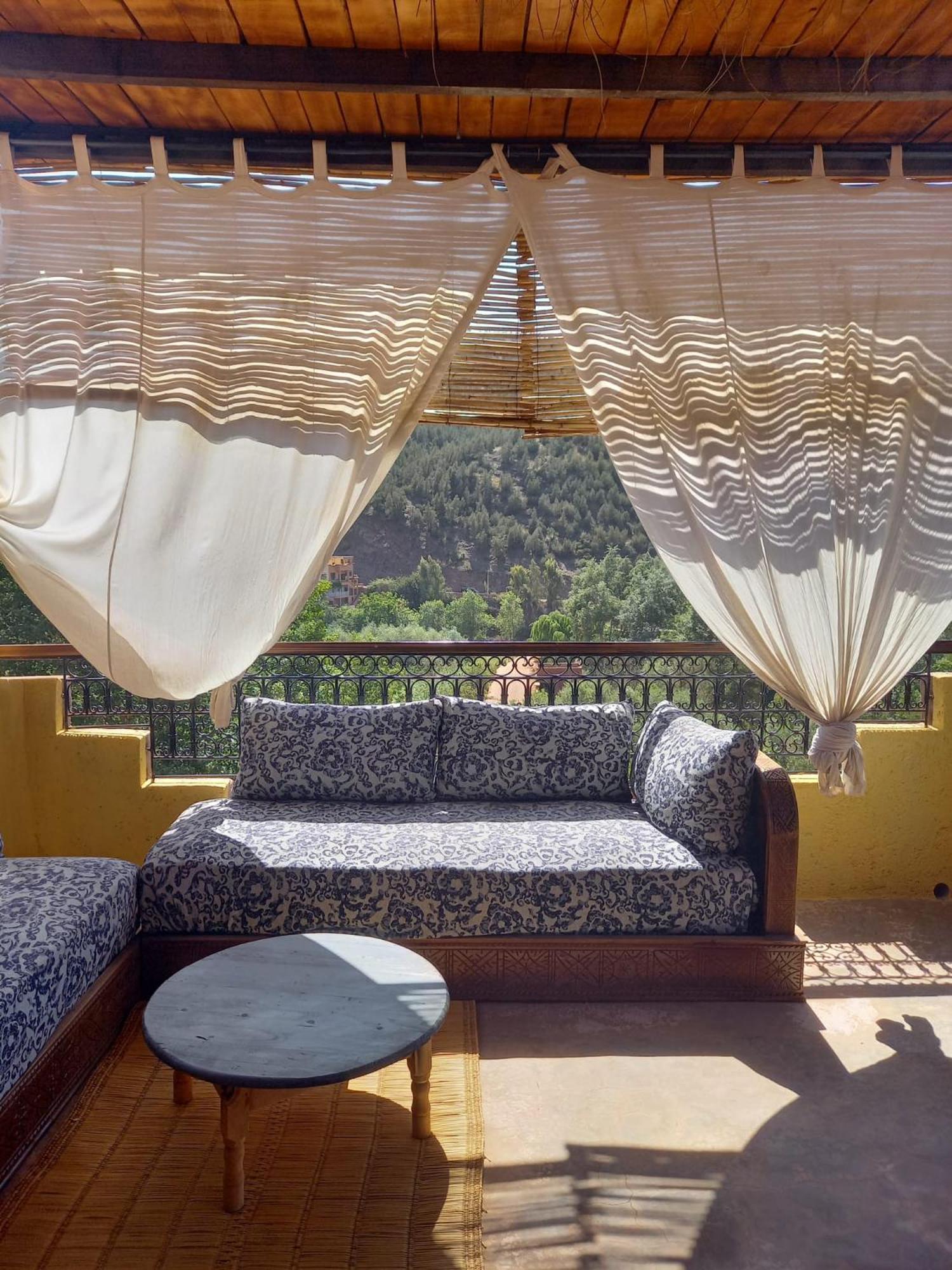 Ourika Timalizene Le Jardin Des Delices Hotel Tamezindert Екстериор снимка